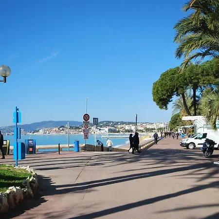 3 Chambres Vue Mer Apartment Cannes